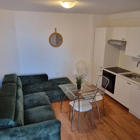 Moro Vrbnik 2 Apartment Екстериор снимка
