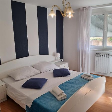 Moro Vrbnik 2 Apartment Екстериор снимка
