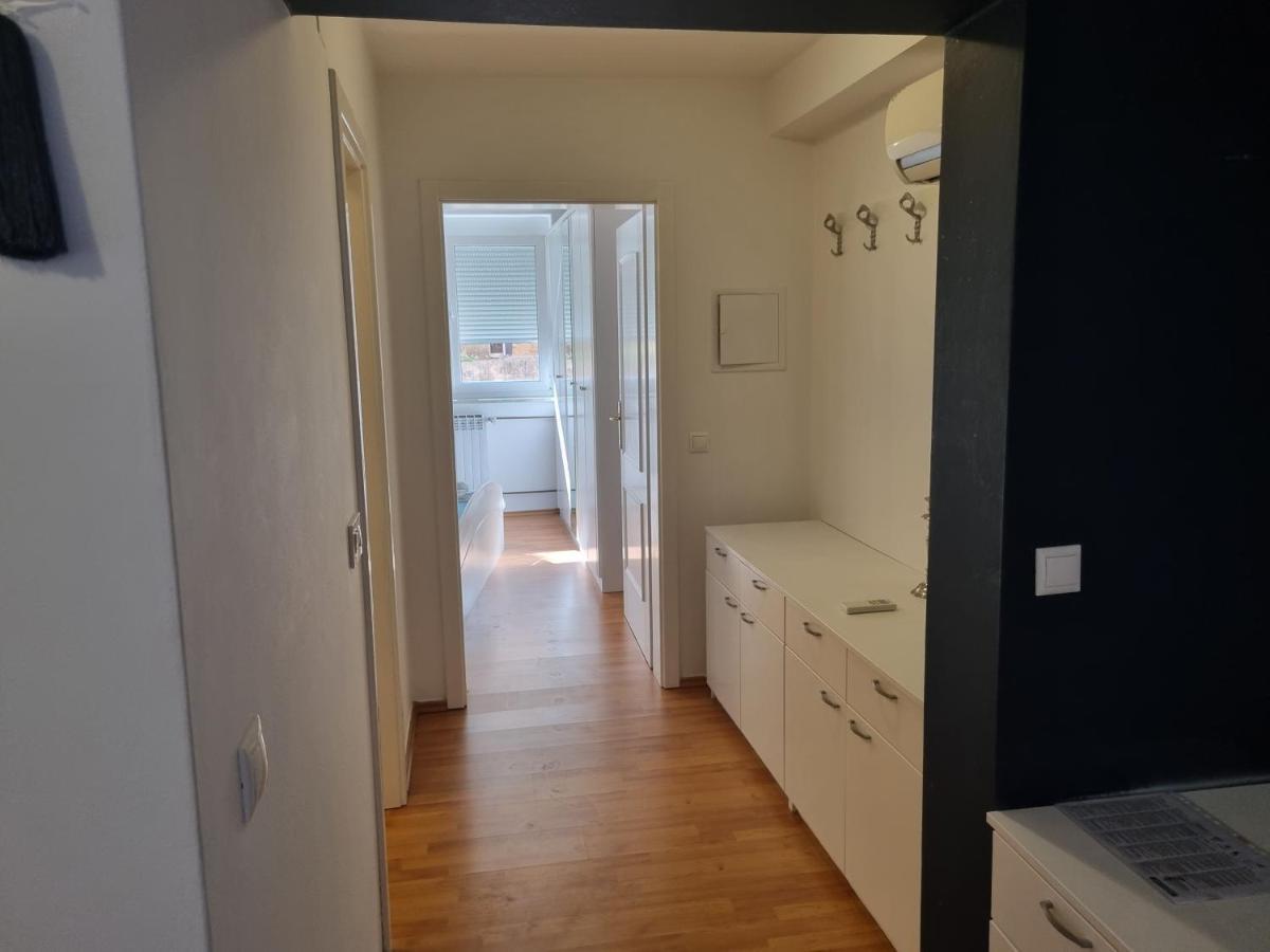 Moro Vrbnik 2 Apartment Екстериор снимка